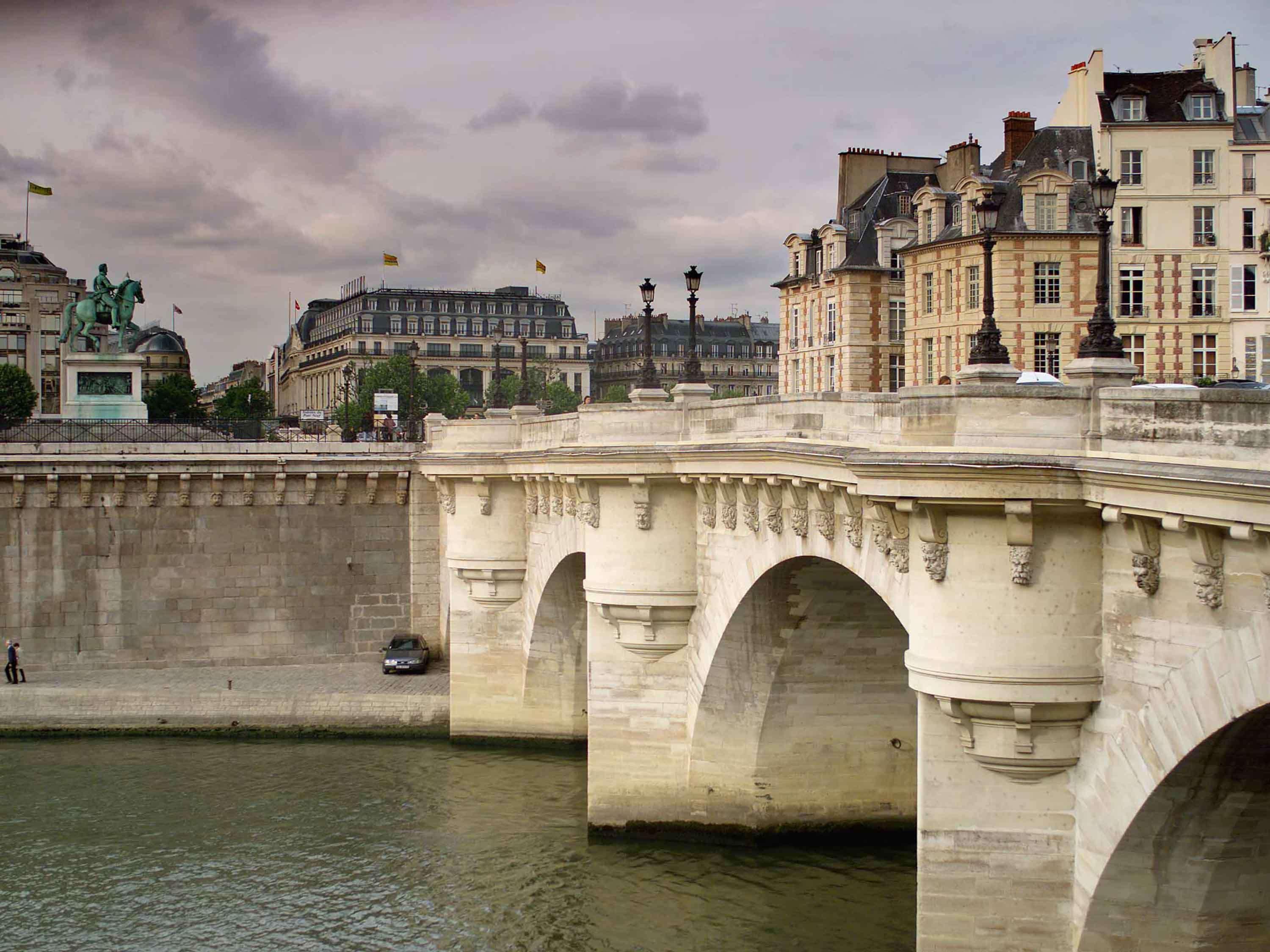 Mercure Paris Notre Dame Saint Germain Des Pres Hotel Exterior photo